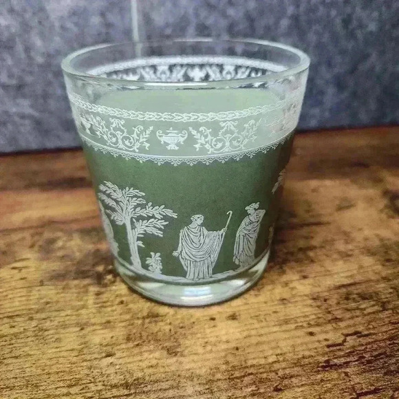 Vintage Jeanette Hellenic Wedgewood Jasperware green drinkware Lowball Glass - Picture 1 of 7